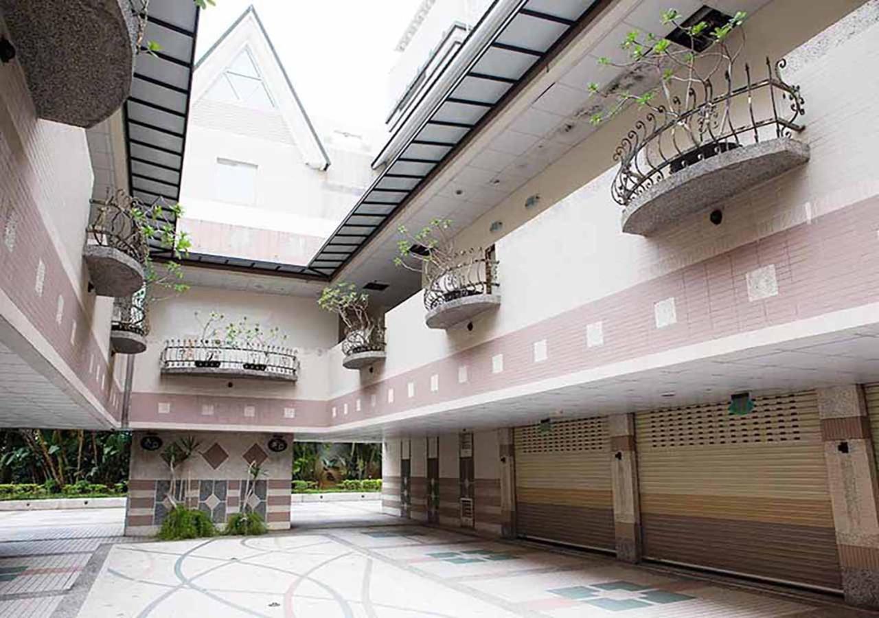 Royal Group Motel Chien Kuo Branch Kaohsziung Kültér fotó